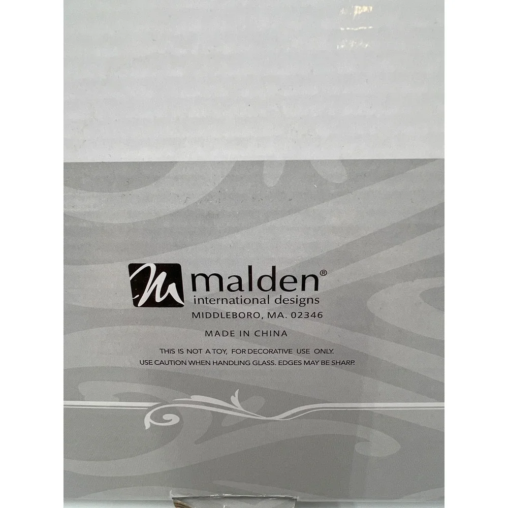 Malden Mr & Mrs Seashells & Wedding Bells Beach Wedding Photo Frame 4x6‎ White